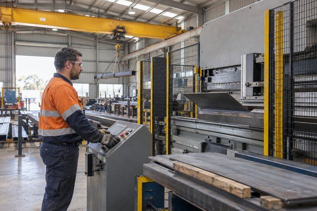 Offre : Opérateur machine / Pontier, transformation acier
